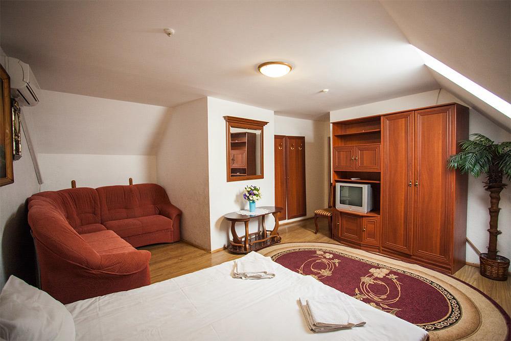 Hotel Gracia Běrehovo Exteriér fotografie